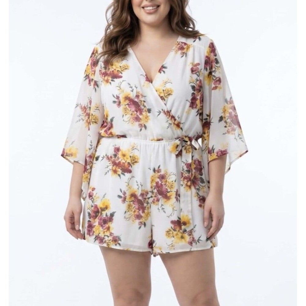 Charlotte Russe XL Floral Romper White Pink Yellow Tie Waist V-Neck 3/4 Sleeve